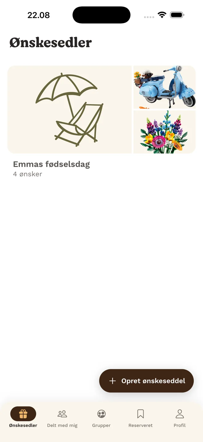 The app’s list overview with a birthday list.