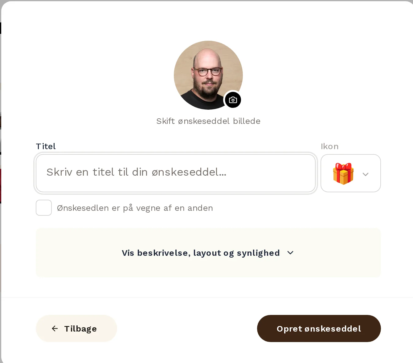 The create-wishlist dialog with a title, an icon and a checkbox for making the list on behalf of someone else.